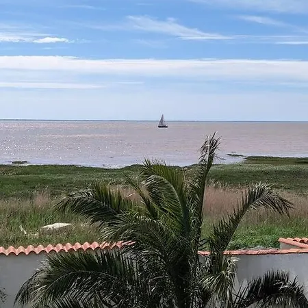 Maison Avec Vue Sur L'estuaire Barzan